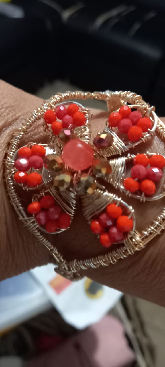 Brazalete Floral Rojo