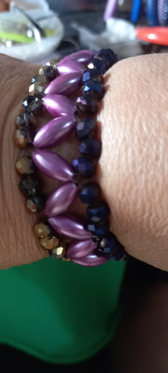 Pulsera Lila Ovalada